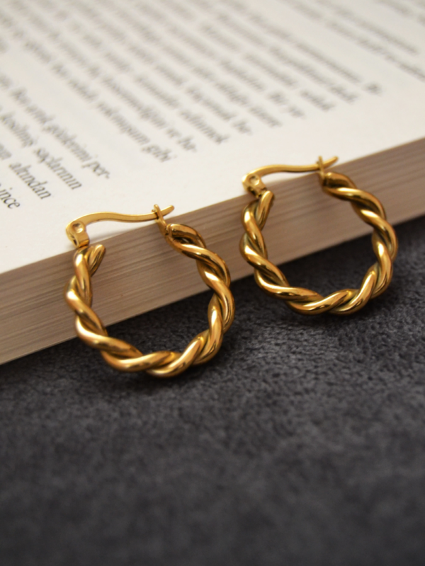 737a7ae9610f05c7e971354a48cff6b1